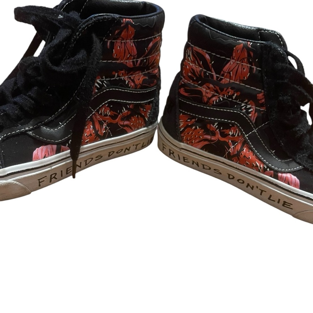 Stranger Things X Vans Sk8-Hi Reissue Friends Don’t Lie Women Sneakers Sz 6.5 - Picture 7 of 11